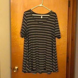 2XL LuLaRoe Perfect Tee